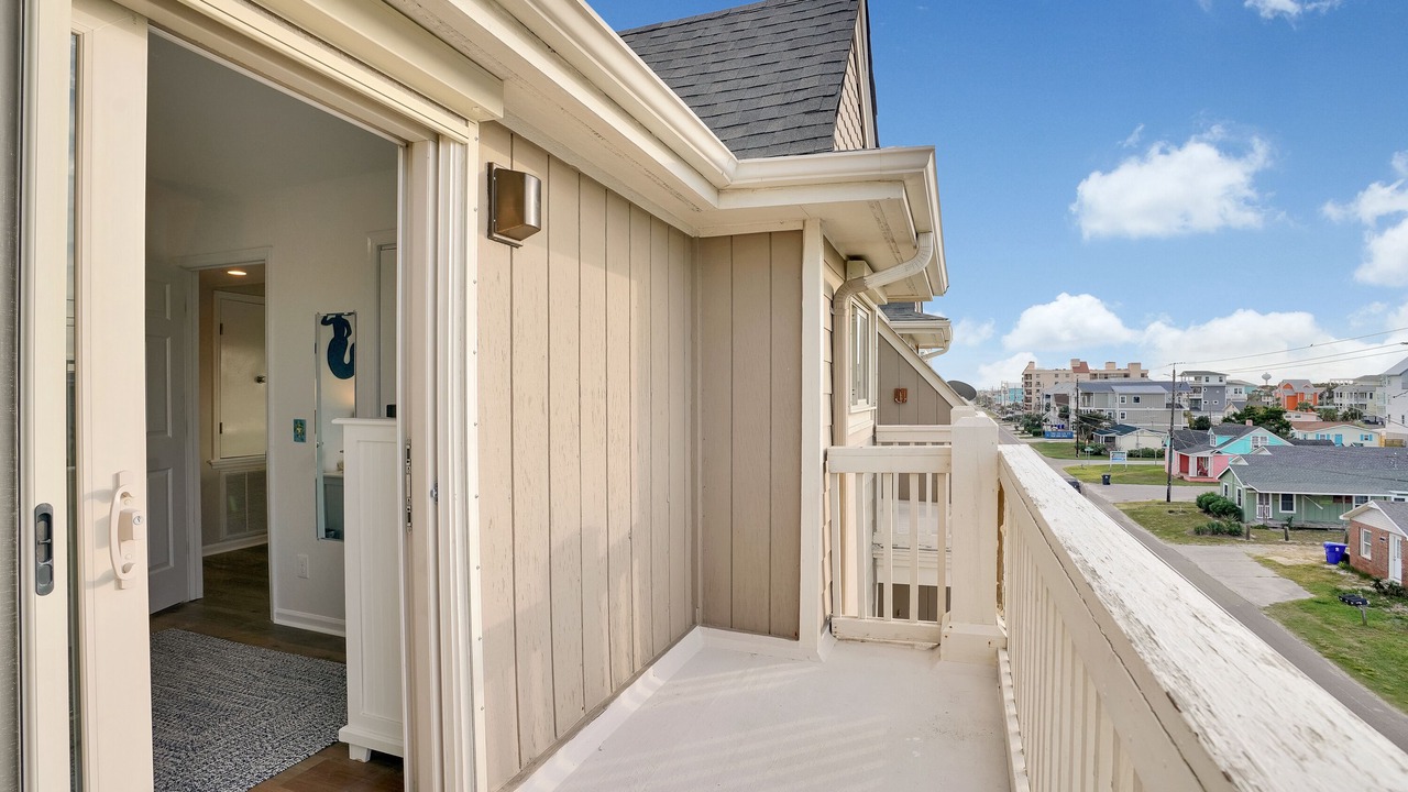 Photo of Patio Balcony in Wilmington Beach