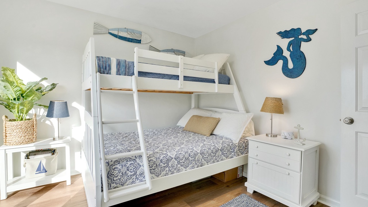 Photo of Bedroom in Wilmington Beach