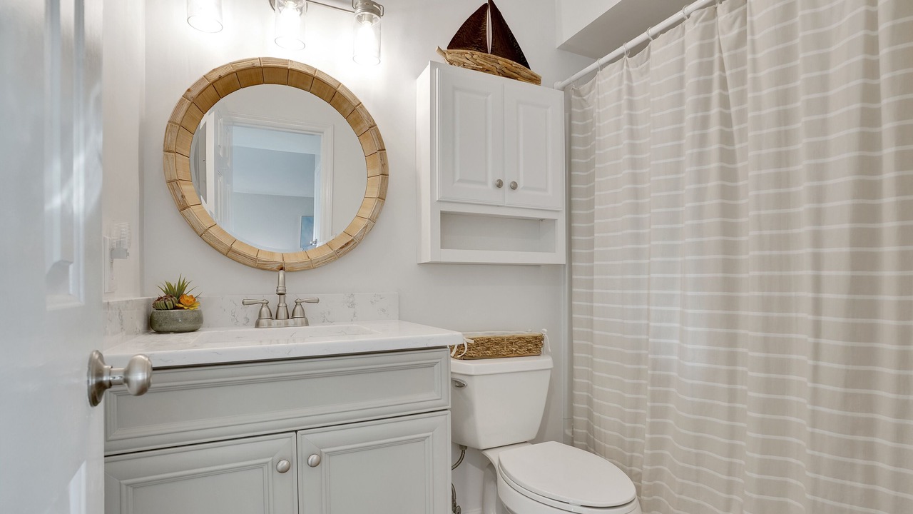 Photo of Bathroom in Wilmington Beach