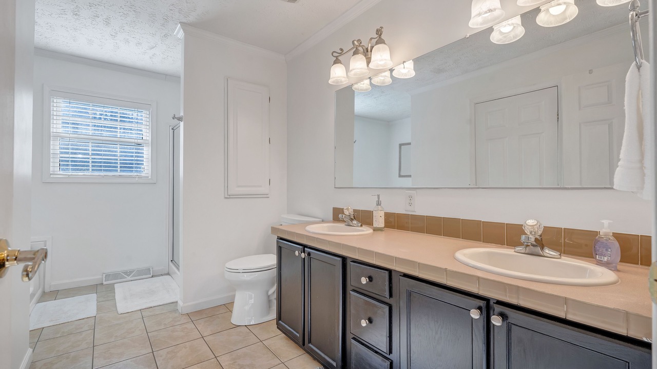 Photo of Bathroom in Moneta
