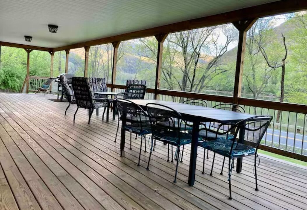 Photo of Outdoor in Bellepoint