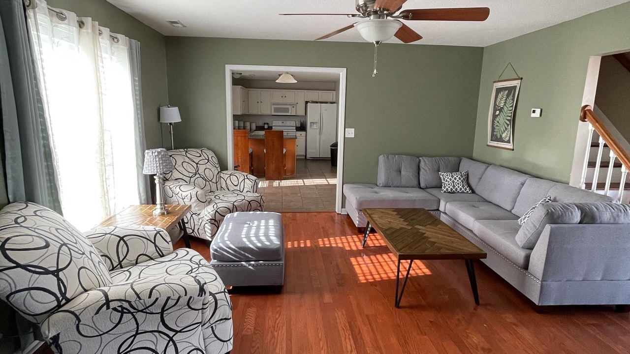 Photo of Livingroom in Jacksonville