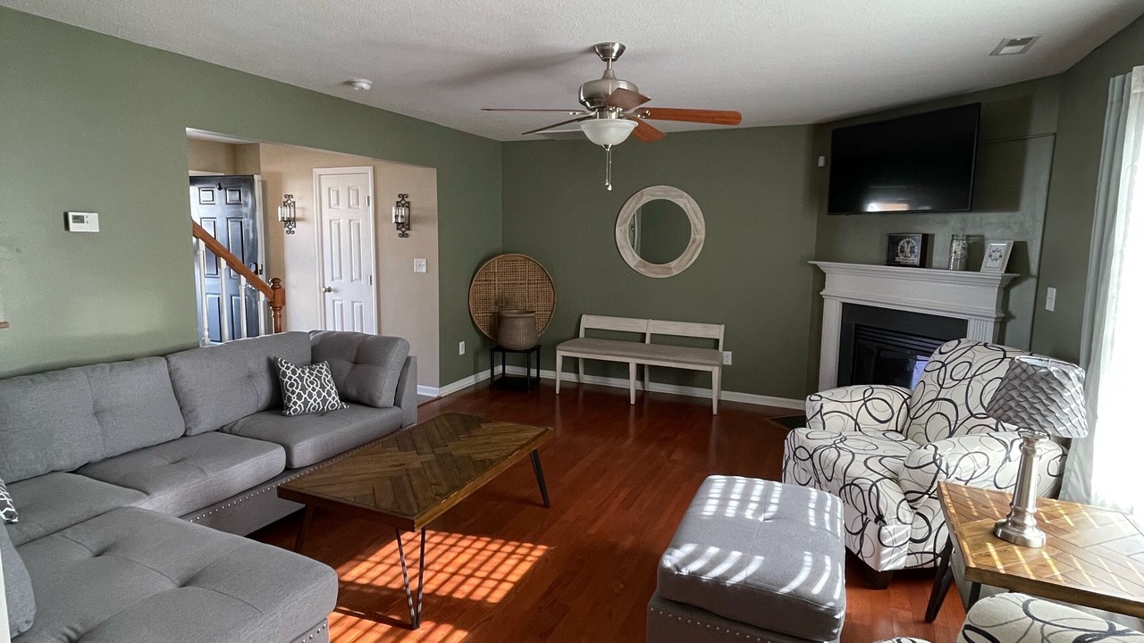 Photo of Livingroom in Jacksonville