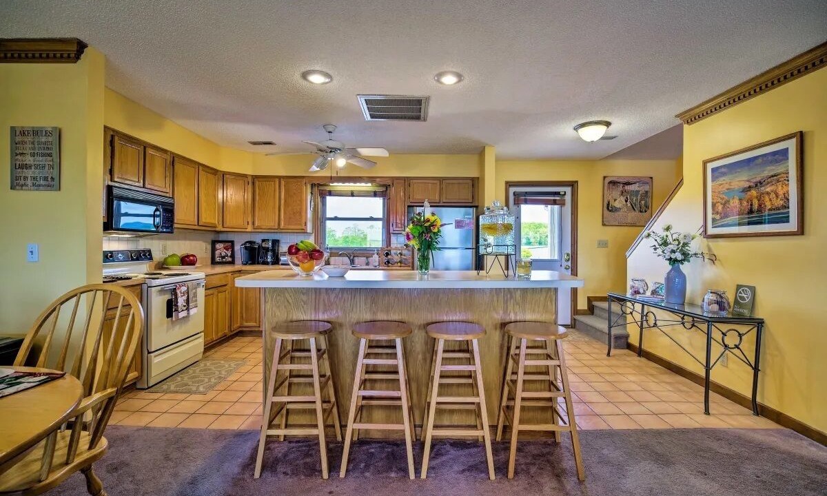 Photo of Kitchen in La Follette