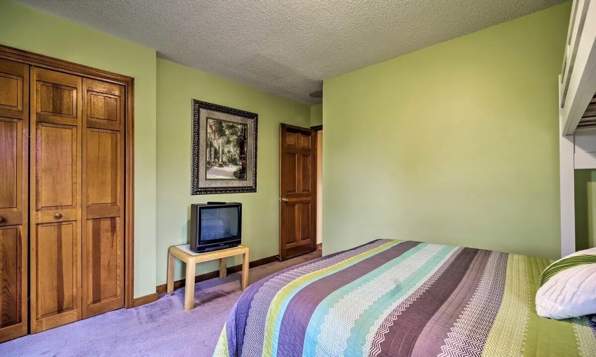 Photo of Bedroom in La Follette