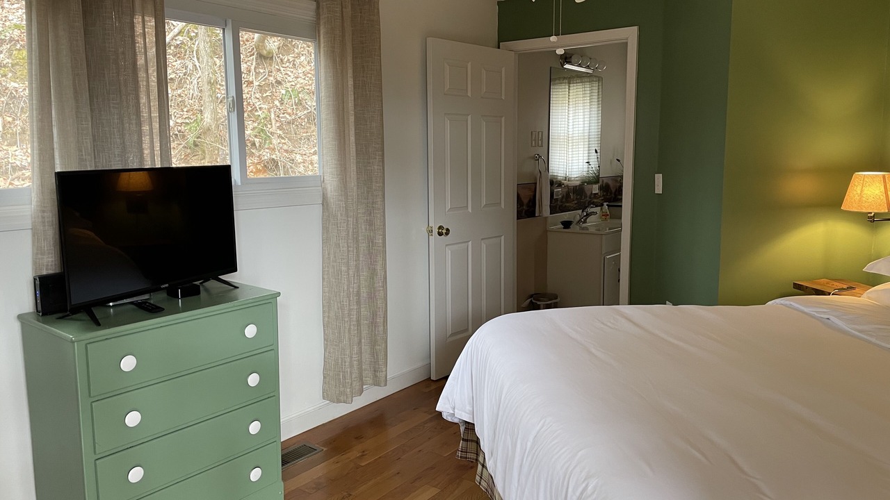 Photo of Bedroom in Walker-In-the-Hills