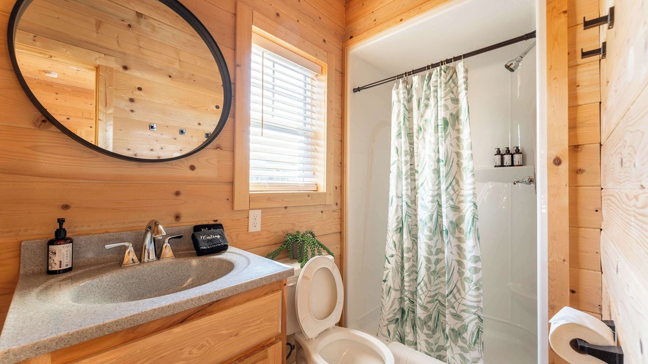 Photo of Bathroom in South Pittsburg
