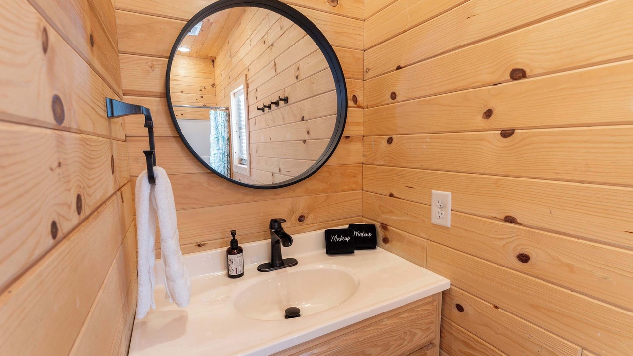Photo of Bathroom in South Pittsburg