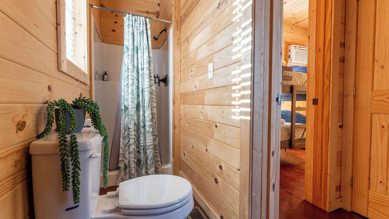 Photo of Bathroom in South Pittsburg