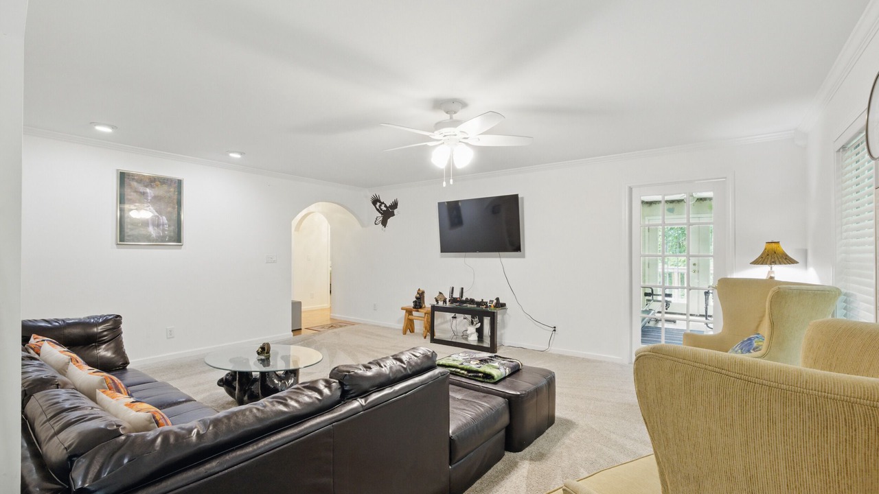 Photo of Livingroom in Salem