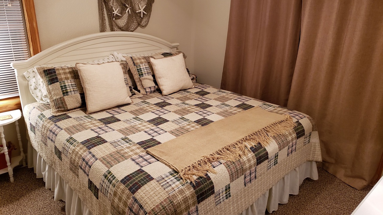 Photo of Bedroom in Corolla