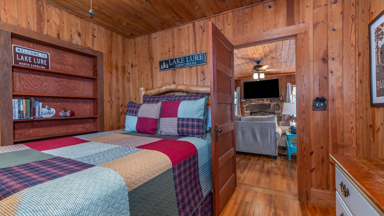 Photo of Bedroom in Lake Lure