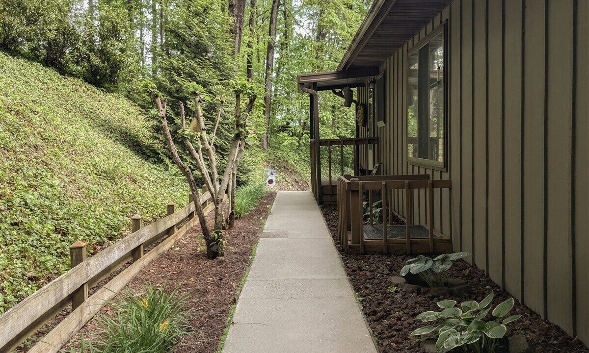 Photo of Others in Lake Junaluska
