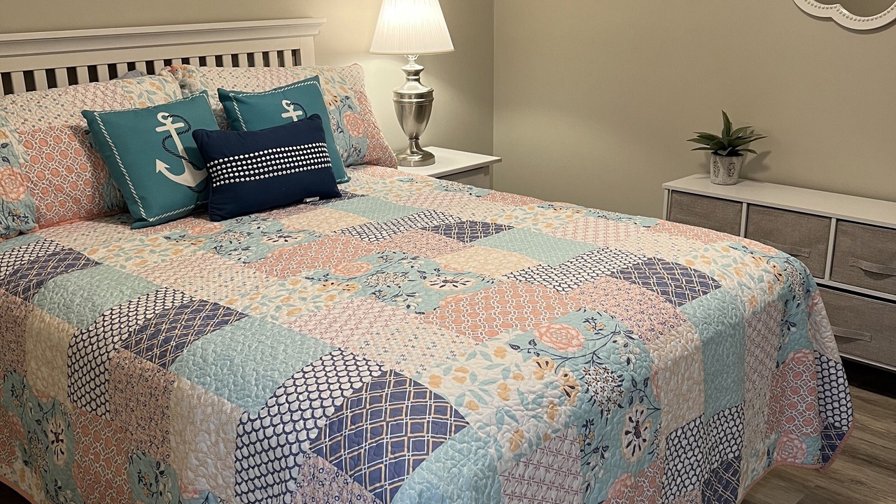 Photo of Bedroom in La Follette