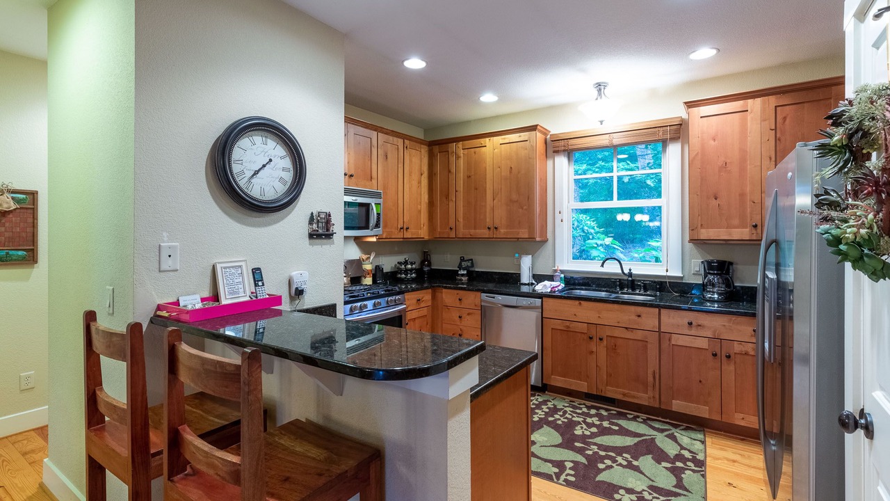 Photo of Kitchen in Bear Lake Reserve