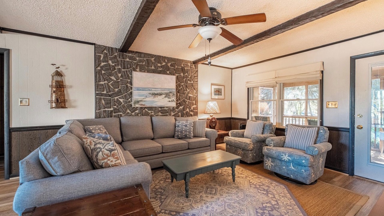 Photo of Bedroom in Sea Scape