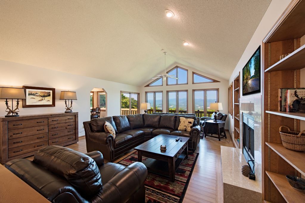 Photo of Livingroom in Skyland