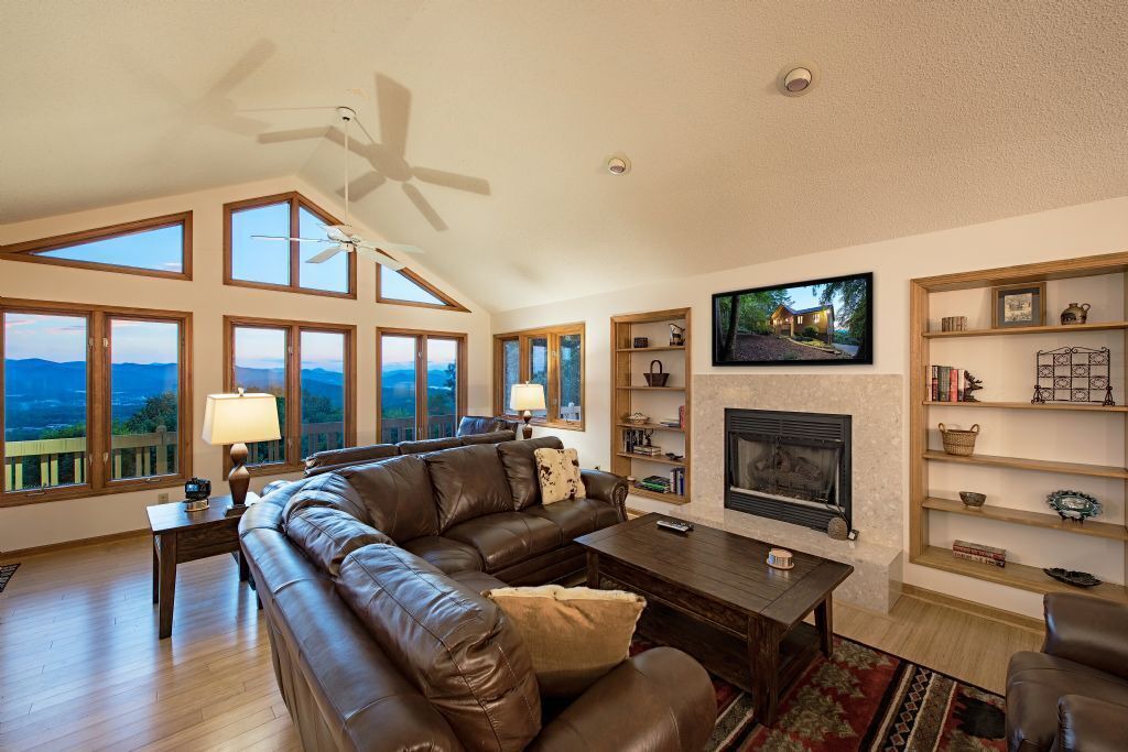 Photo of Livingroom in Skyland