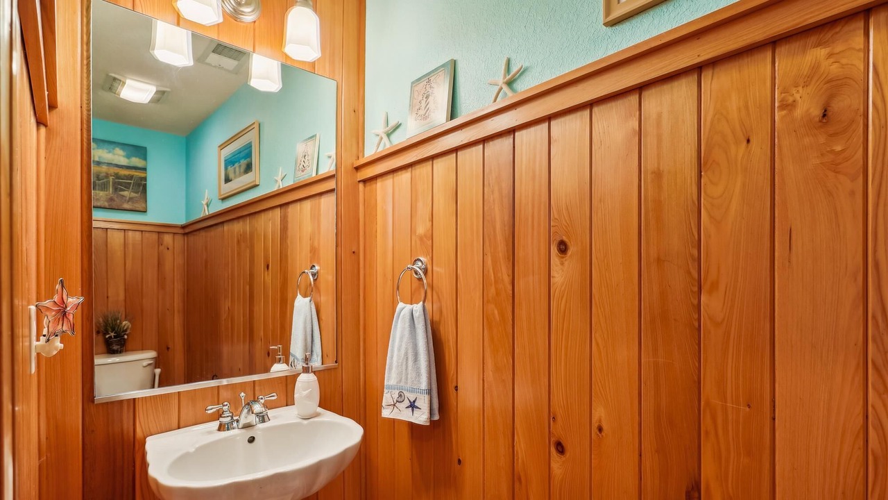 Photo of Bathroom in Whalehead Beach