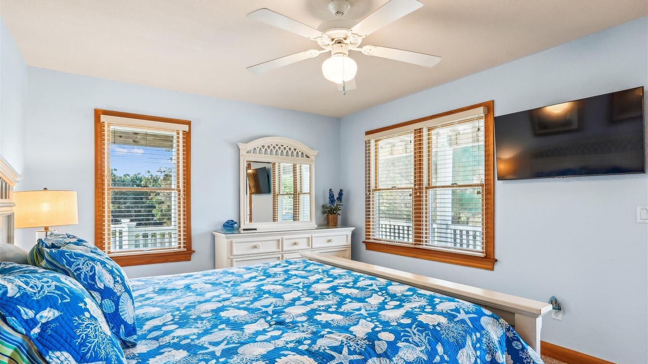 Photo of Bedroom in Whalehead Beach