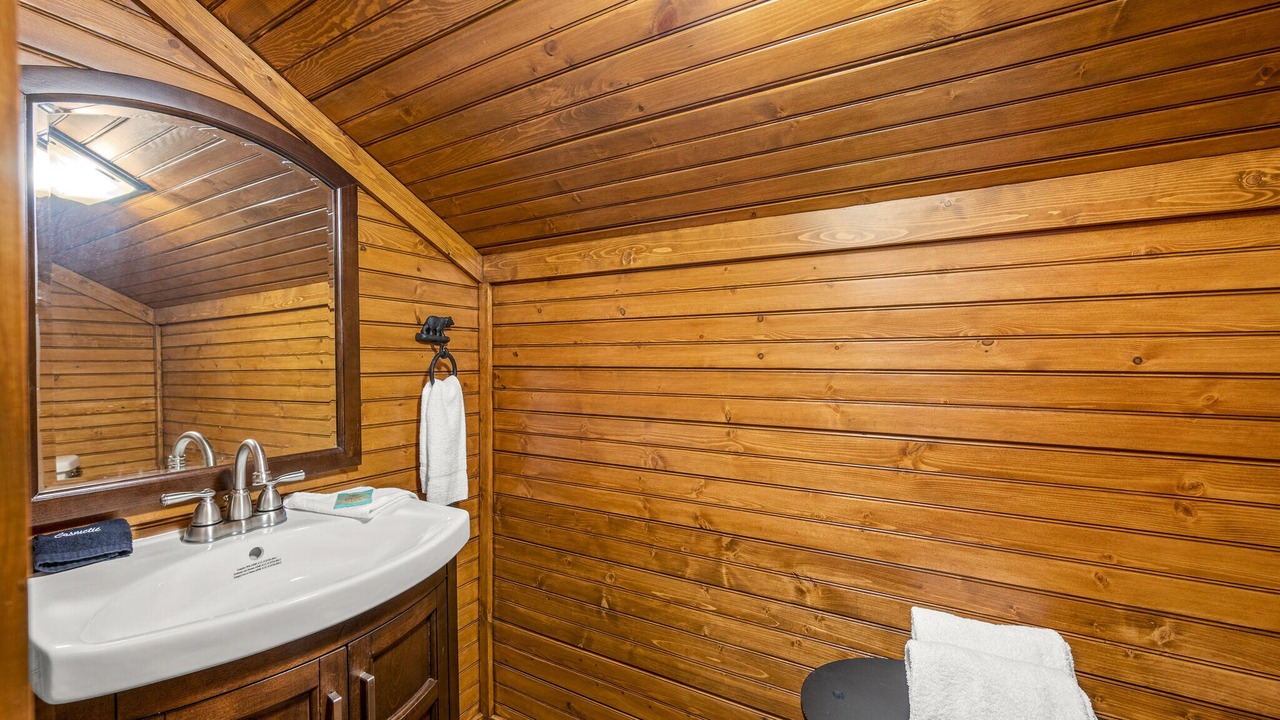 Photo of Bathroom in Gatlinburg