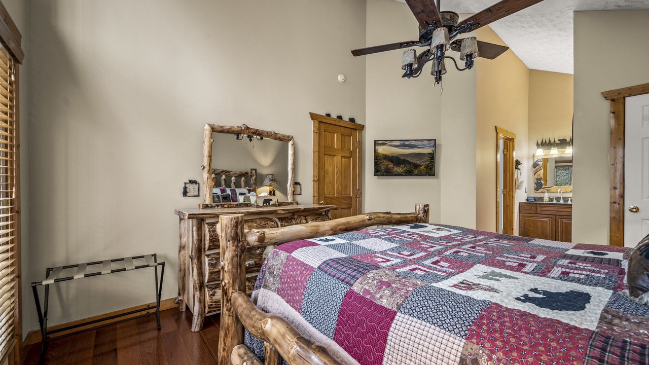 Photo of Bedroom in Gatlinburg