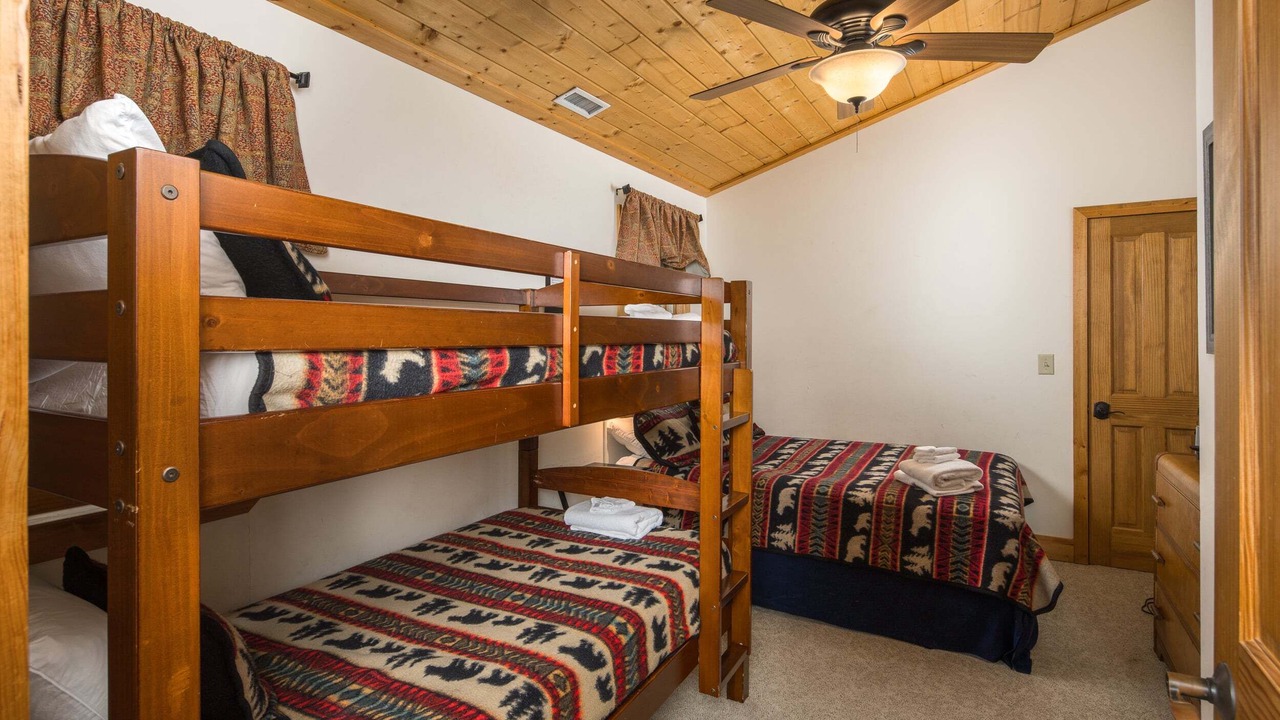 Photo of Bedroom in Seven Devils