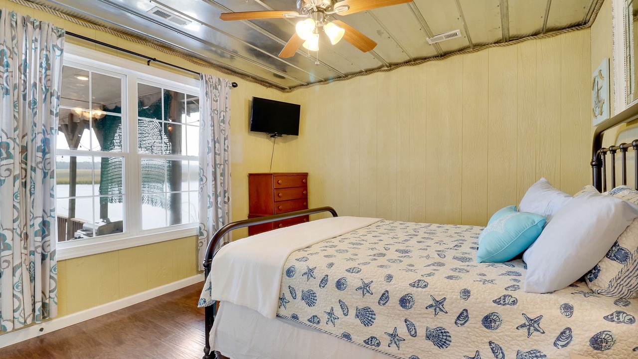 Photo of Bedroom in Varnamtown