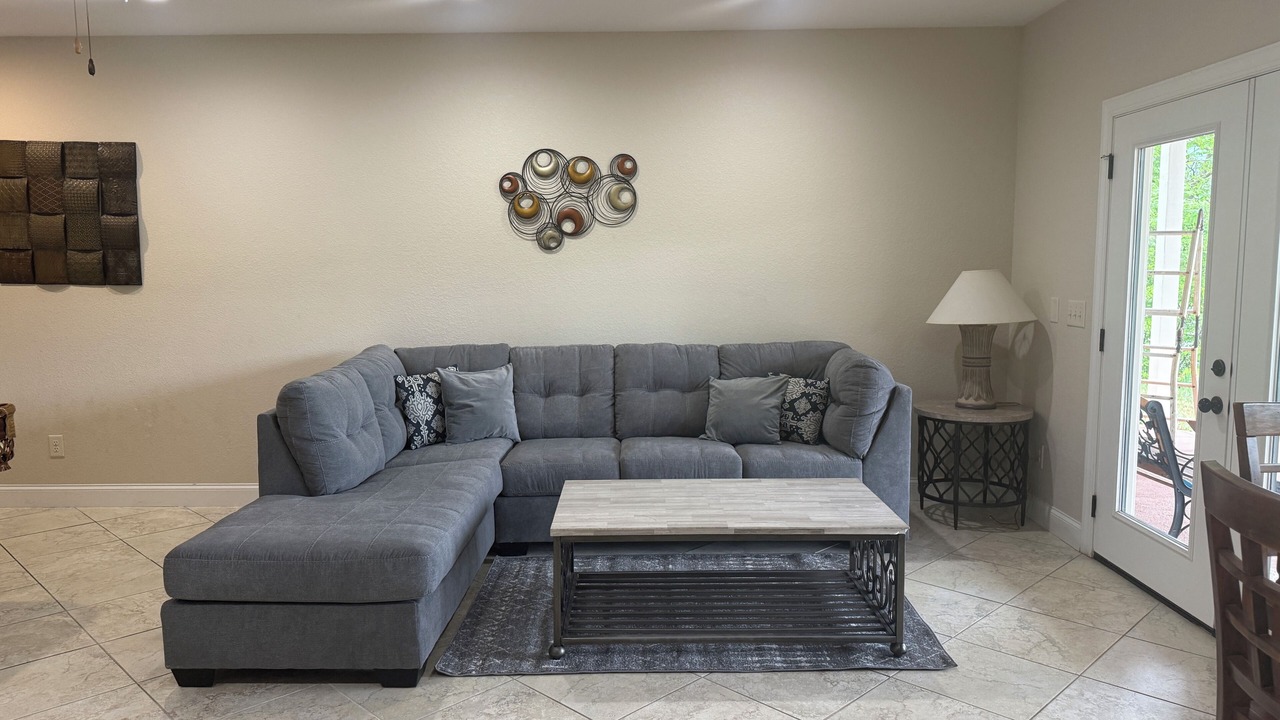 Photo of Livingroom in Hiawassee