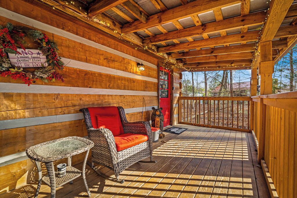 Photo of Patio Balcony in Sevierville