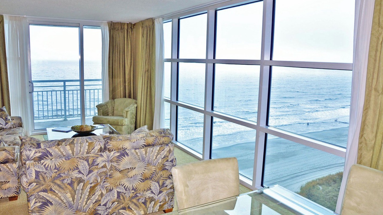 Photo of Livingroom in Crescent Beach