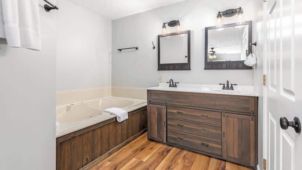 Photo of Bathroom in Chalet Village
