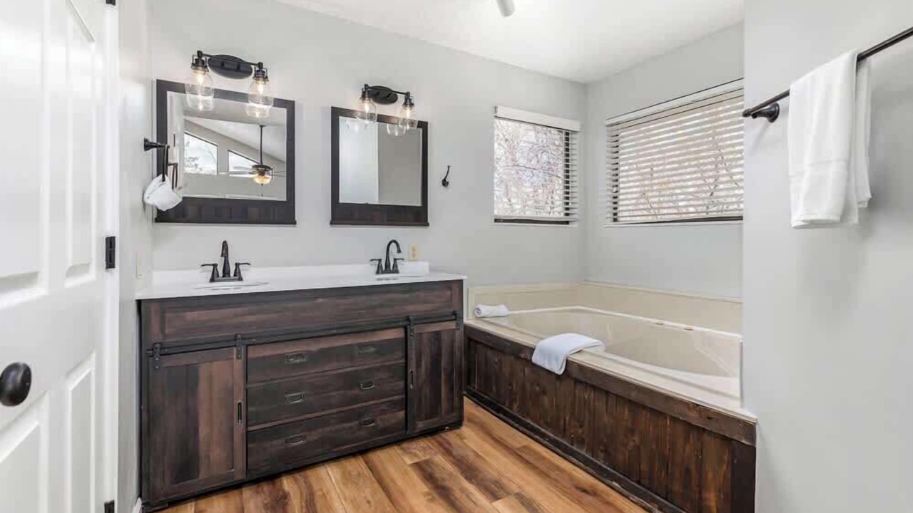 Photo of Bathroom in Chalet Village