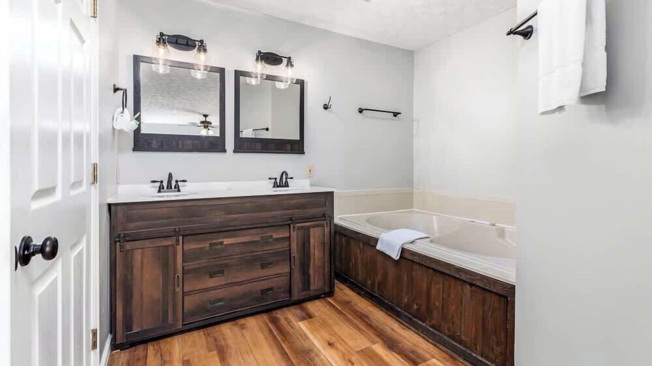 Photo of Bathroom in Chalet Village
