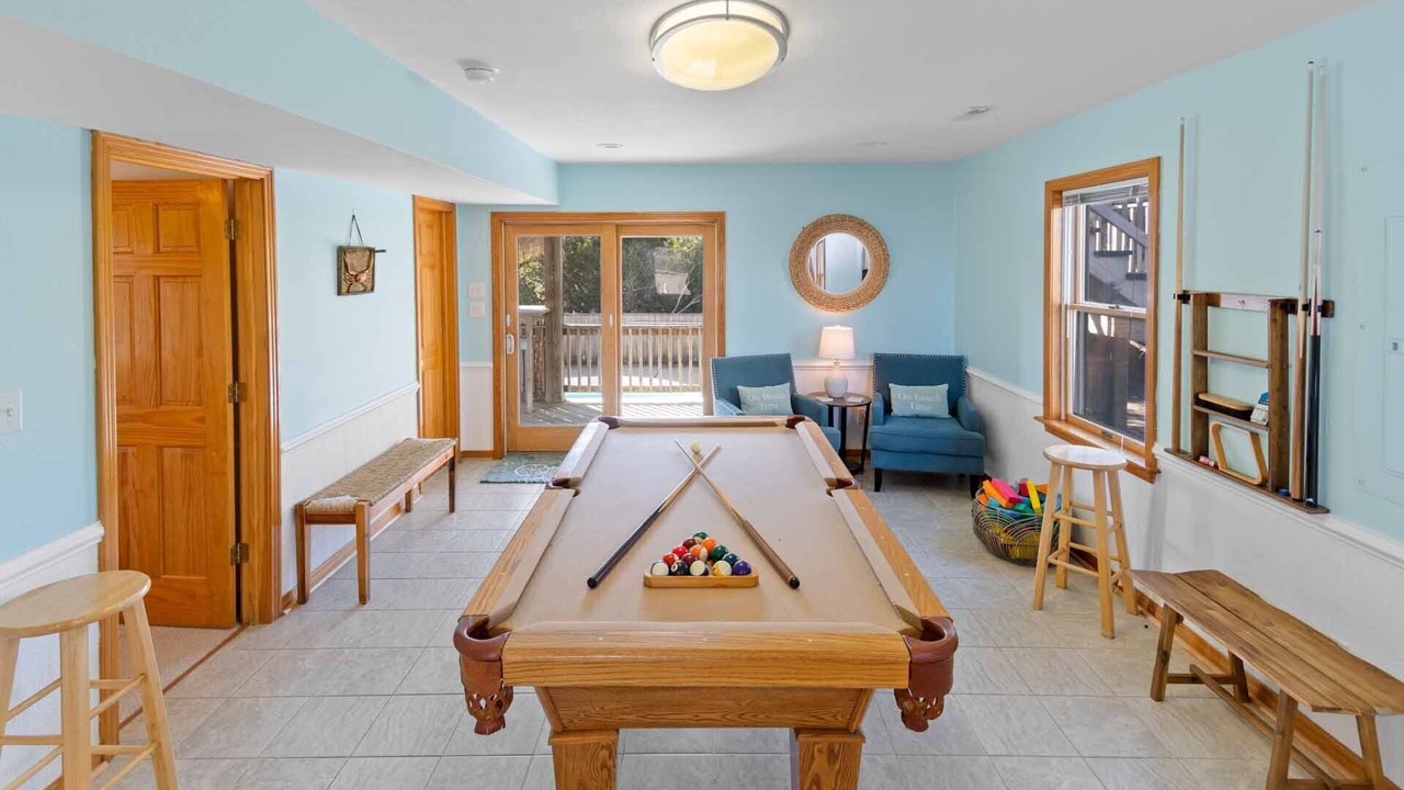 Photo of Bedroom in Waves