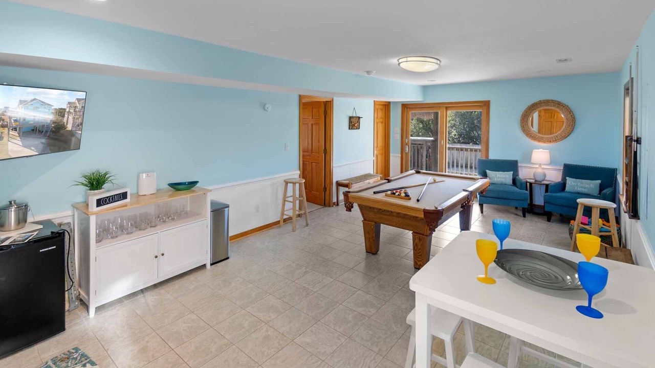 Photo of Bedroom in Waves