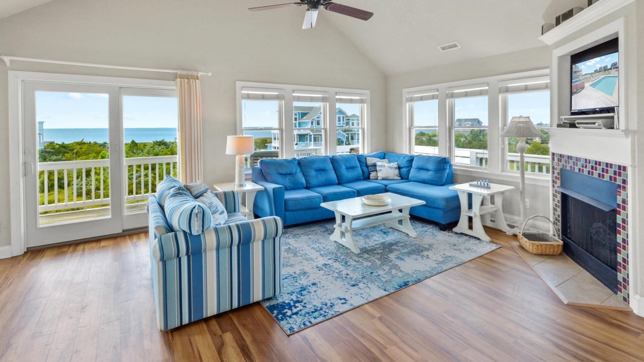 Photo of Bedroom in Wind Over Waves