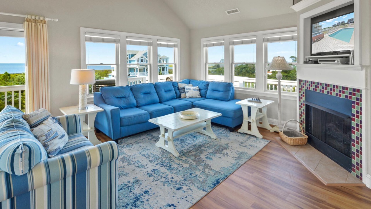 Photo of Bedroom in Wind Over Waves