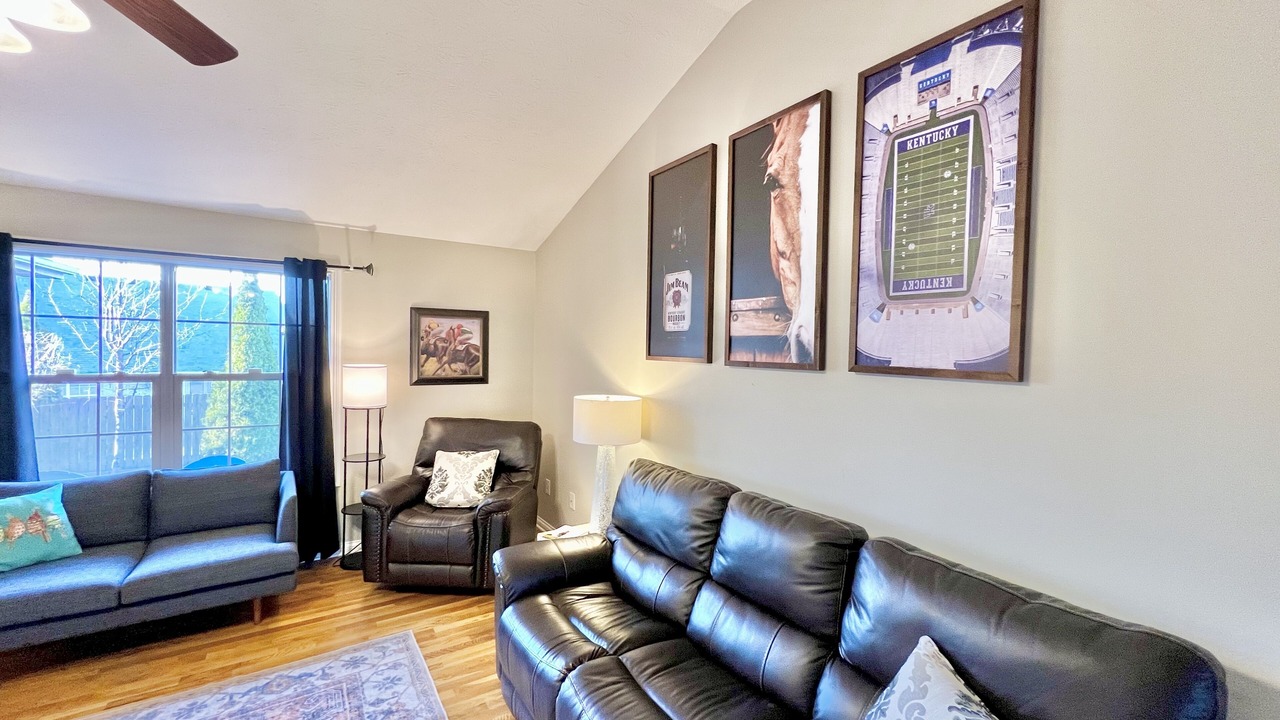 Photo of Livingroom in Nicholasville