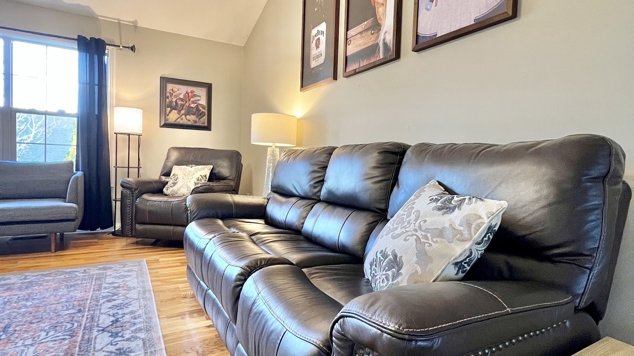 Photo of Livingroom in Nicholasville