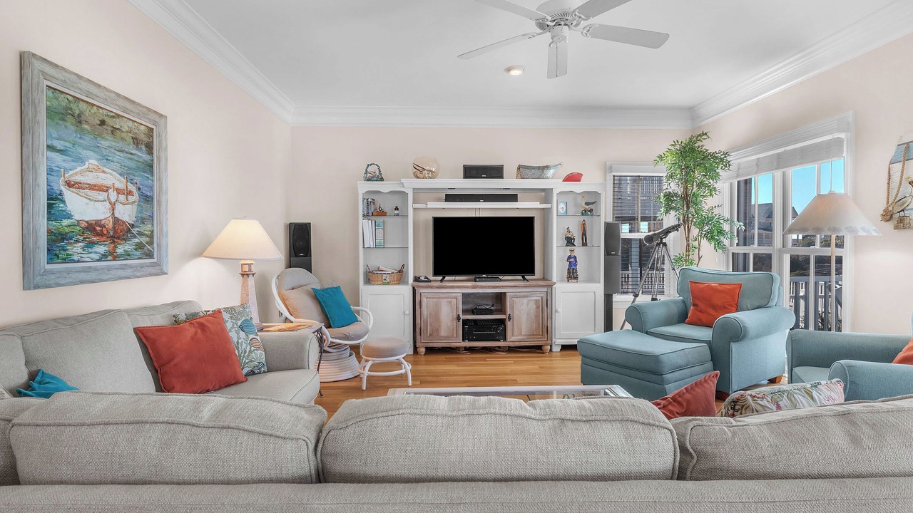 Photo of Bedroom in Oak Island