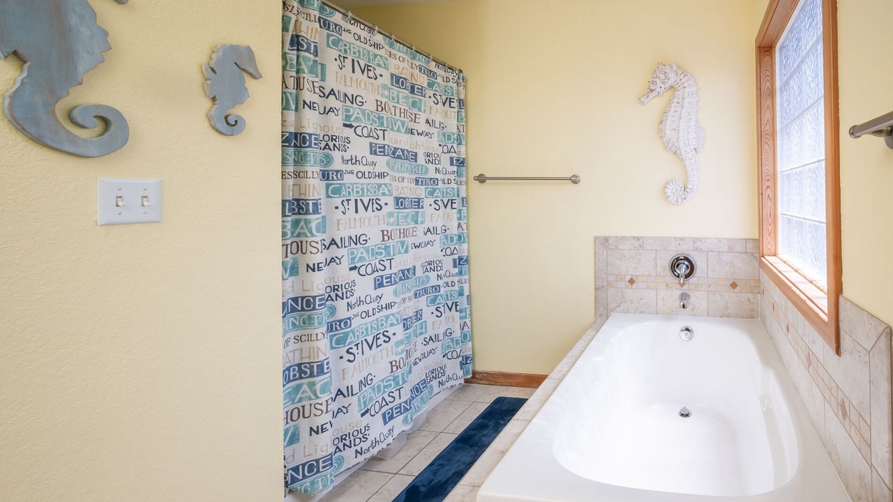 Photo of Bathroom in Ocean Sands