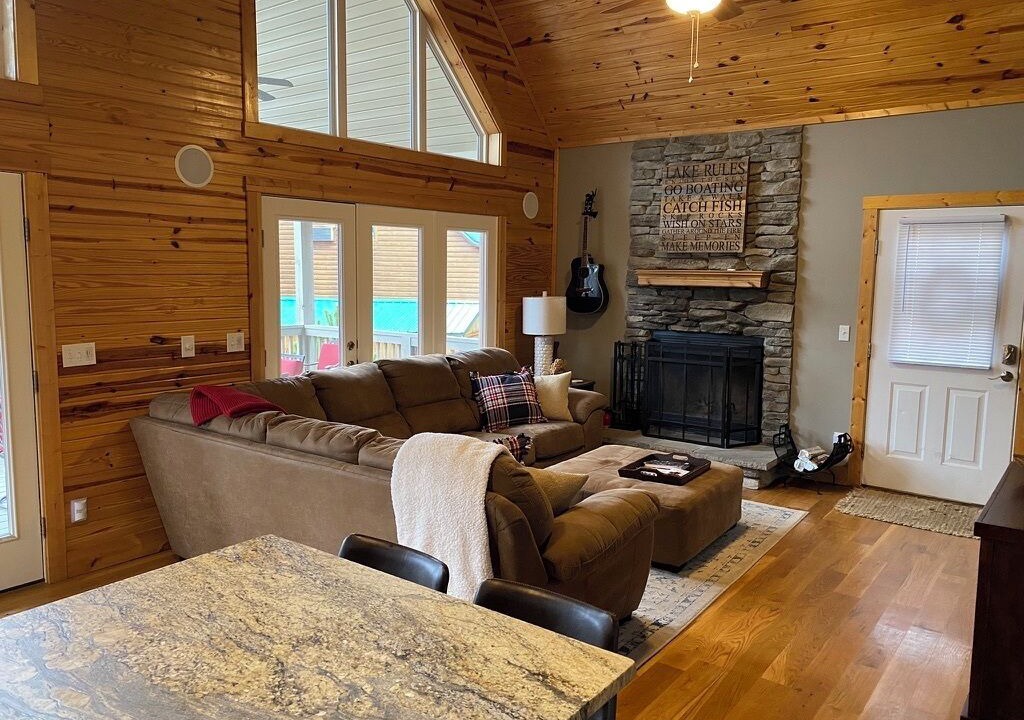 Photo of Livingroom in Bee Spring