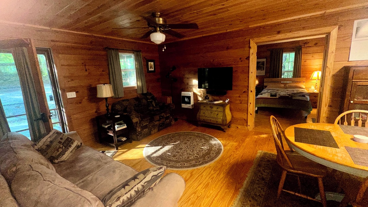 Photo of Livingroom in Jamestown