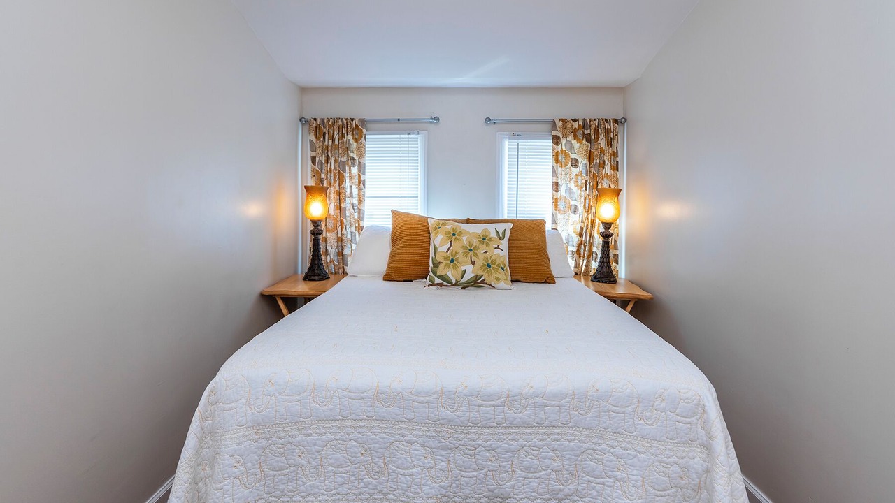 Photo of Bedroom in Berea
