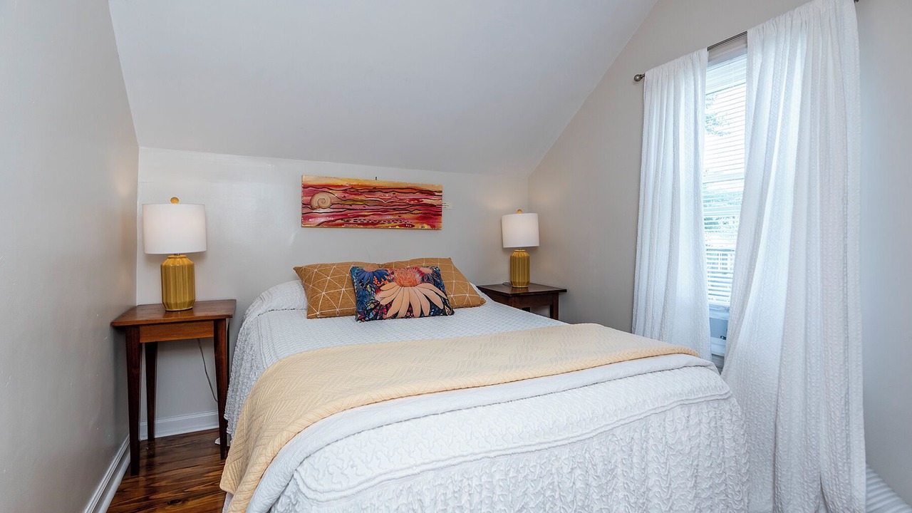 Photo of Bedroom in Berea