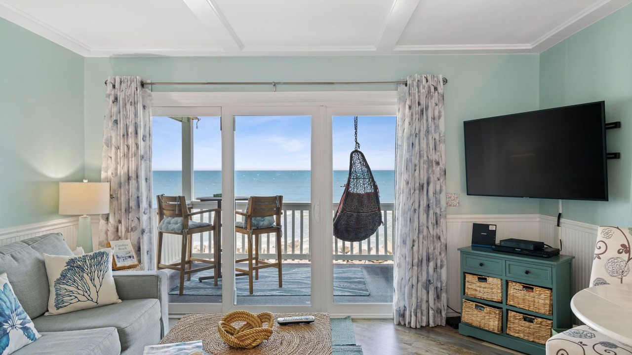 Photo of Livingroom in North Carolina Coast