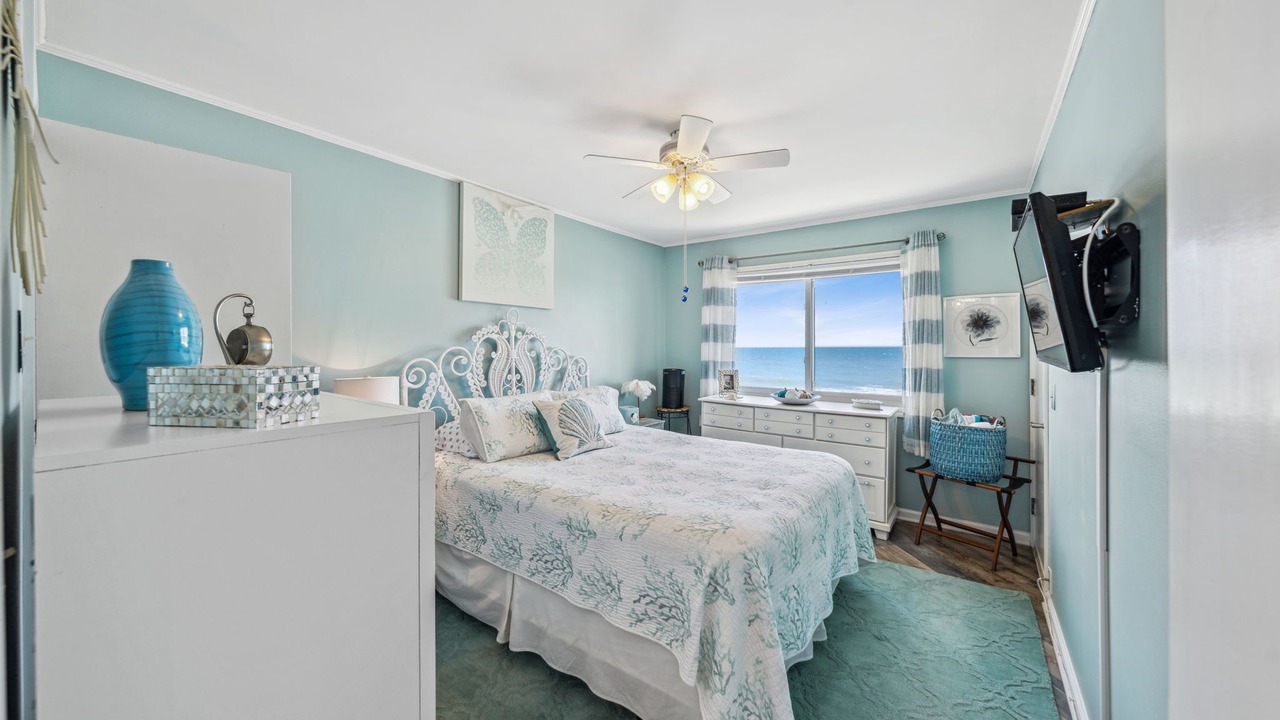 Photo of Bedroom in North Carolina Coast