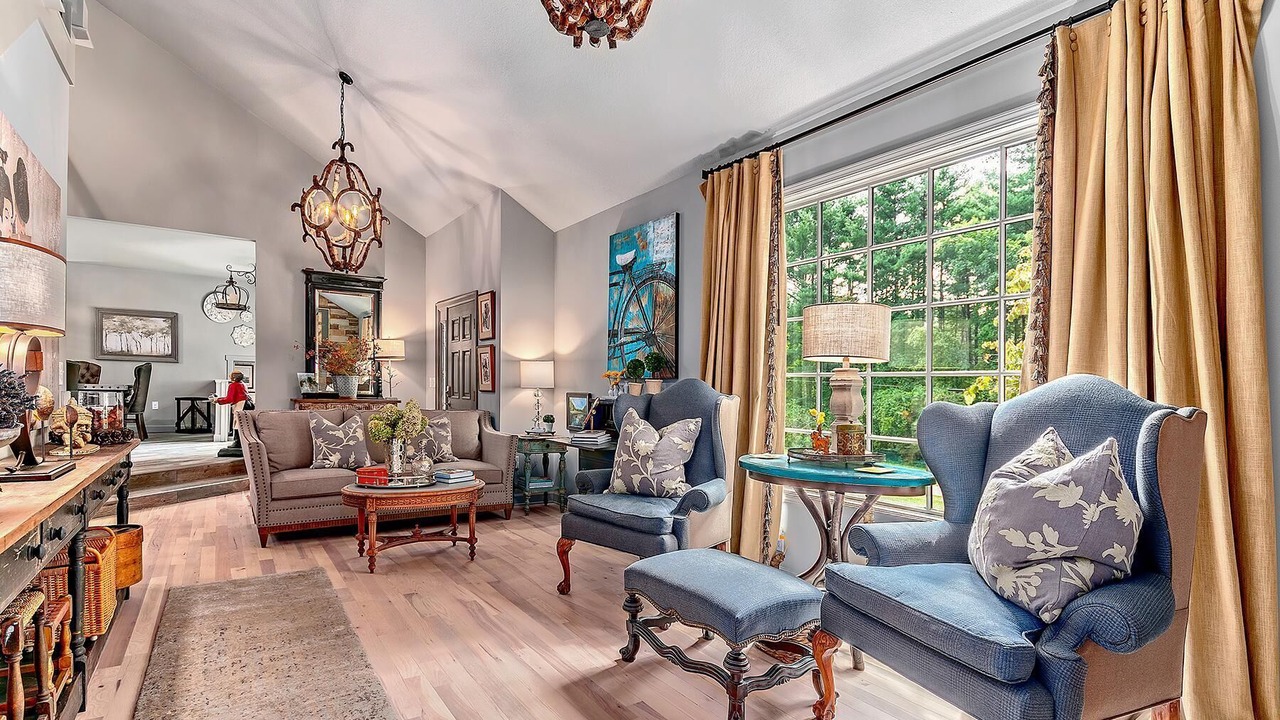Photo of Livingroom in Asheville