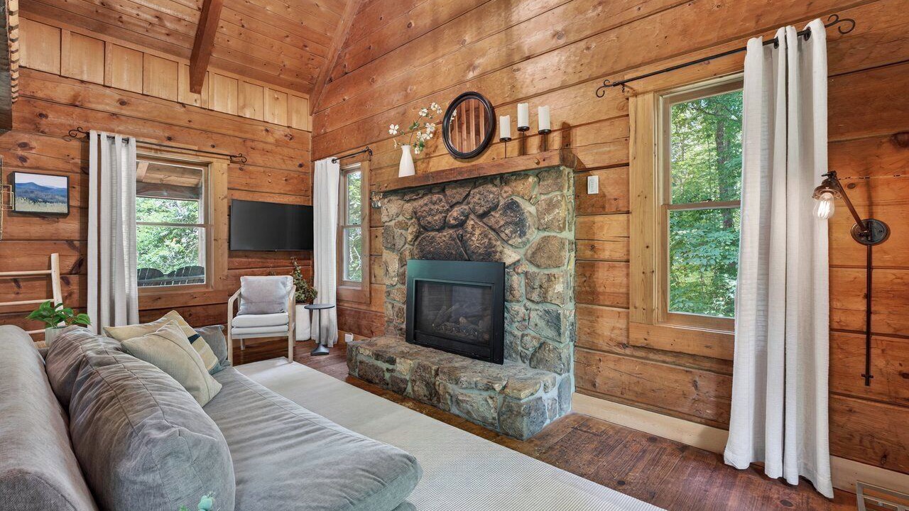 Photo of Livingroom in Rileyville